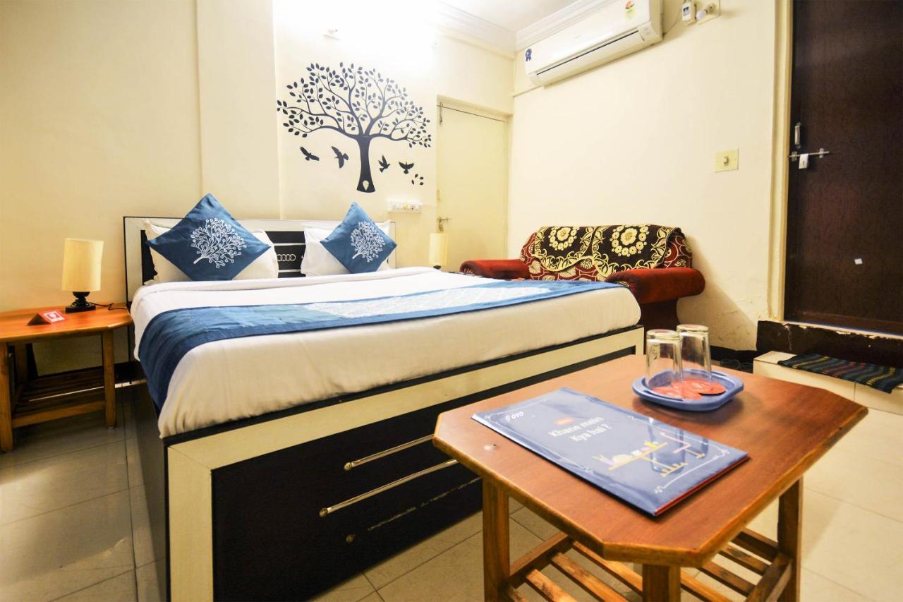 Oyo Hotel Blue Diamond Amhedabad Dış mekan fotoğraf
