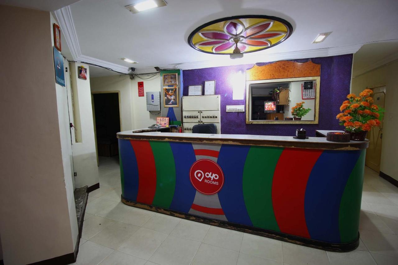 Oyo Hotel Blue Diamond Amhedabad Dış mekan fotoğraf